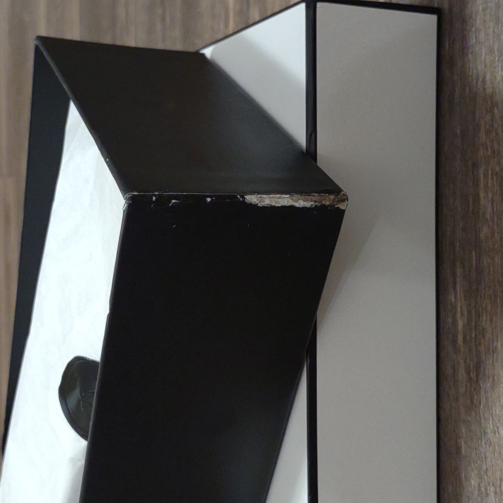 Authentic Chanel Gift box - Picture 8 of 10
